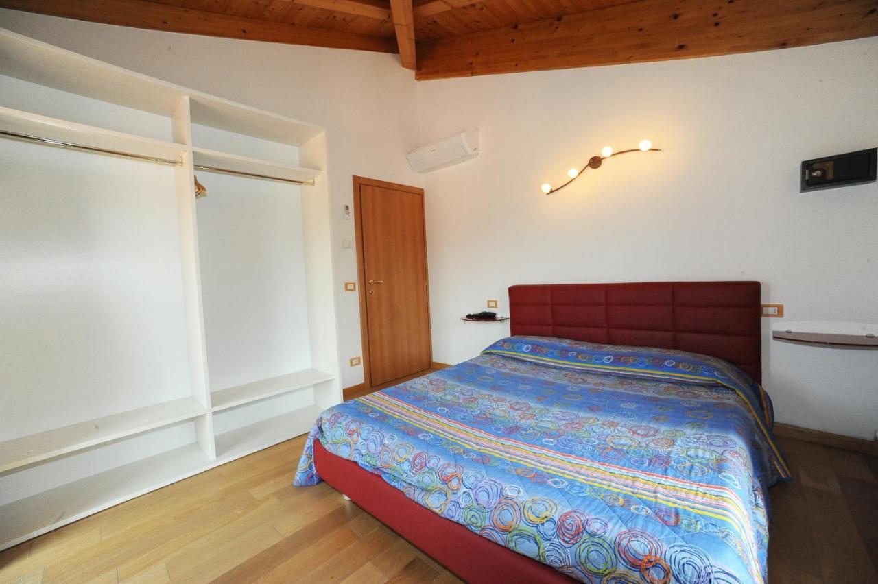 Residence Val Di Monte Малчезине Екстериор снимка